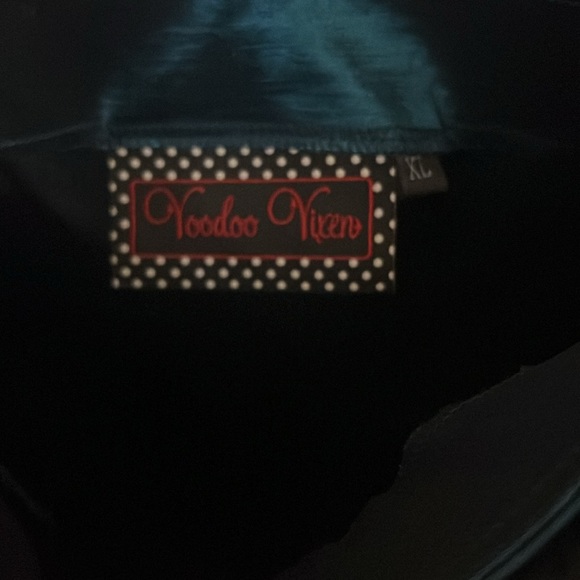 Voodoo vixen flared lace dress with teal lining - Picture 3 of 6